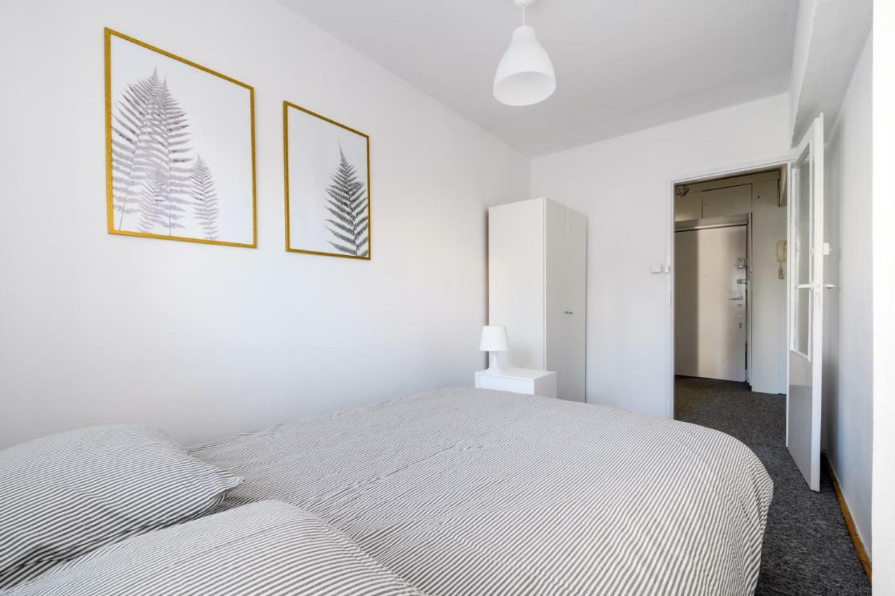 Chmielna Hammock Apartment Варшава Экстерьер фото